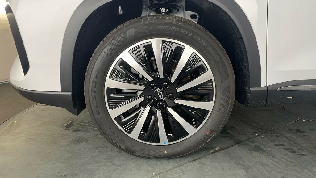 Chery Tiggo 8 1.5T Phev Summit Dht White #6