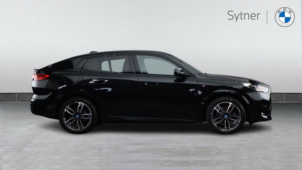 BMW iX2 230Kw Xdrive30 M Sport 65Kwh Black #3