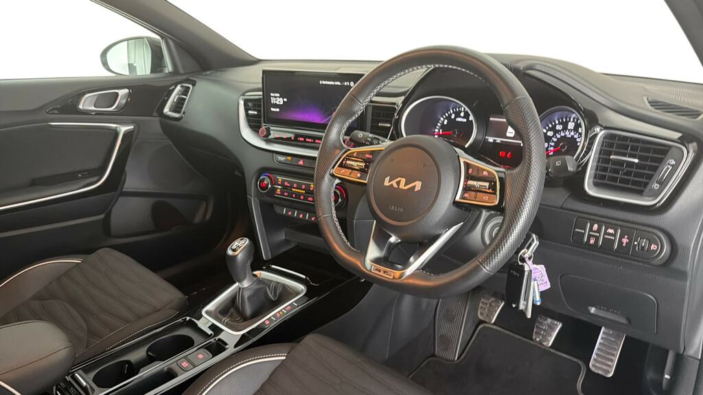 Kia Xceed 1.5 T Gdi Gt Line Suv Ss Black #9