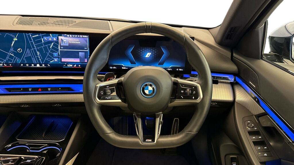 BMW i5 250Kw Edrive40 M Sport Pro 84Kwh Blue #5