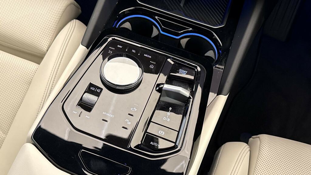 BMW i5 442Kw M60 Xdrive 84Kwh 2024 Grey #10