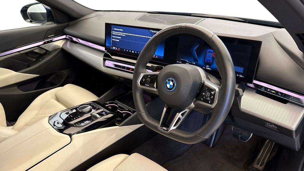 BMW i5 250Kw Edrive40 M Sport Pro 84Kwh Blue #6