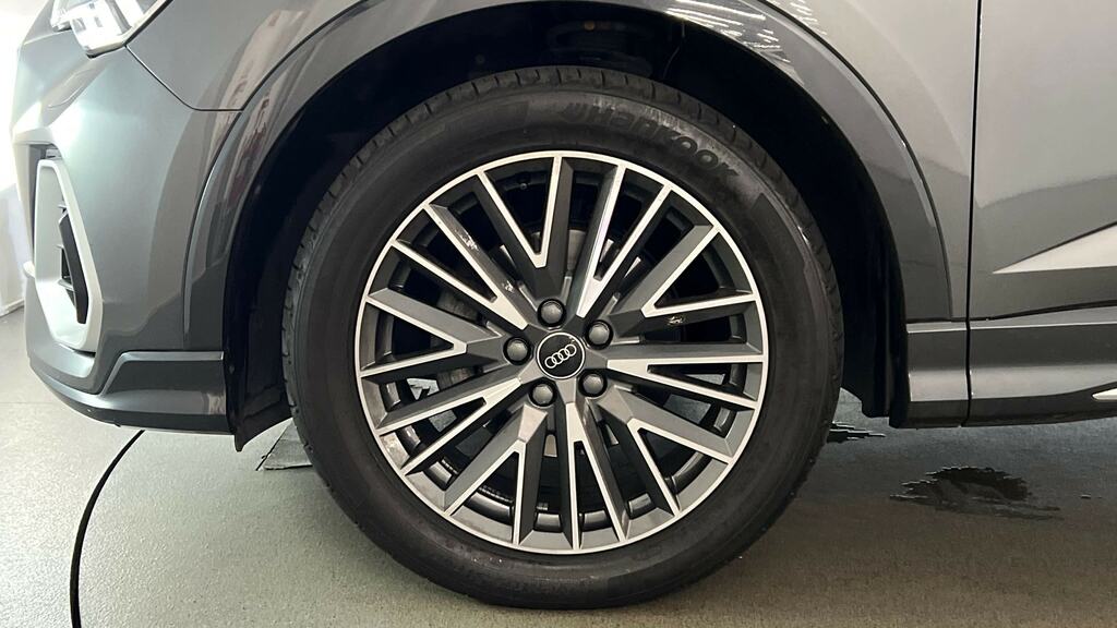 Audi Q3 Audi Q3 Sportback Black Edition 45 Tfsi Quattro 24 White #5