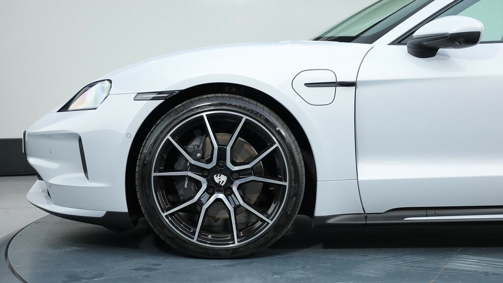 Porsche Taycan 320Kw 105Kwh Rwd Grey #3
