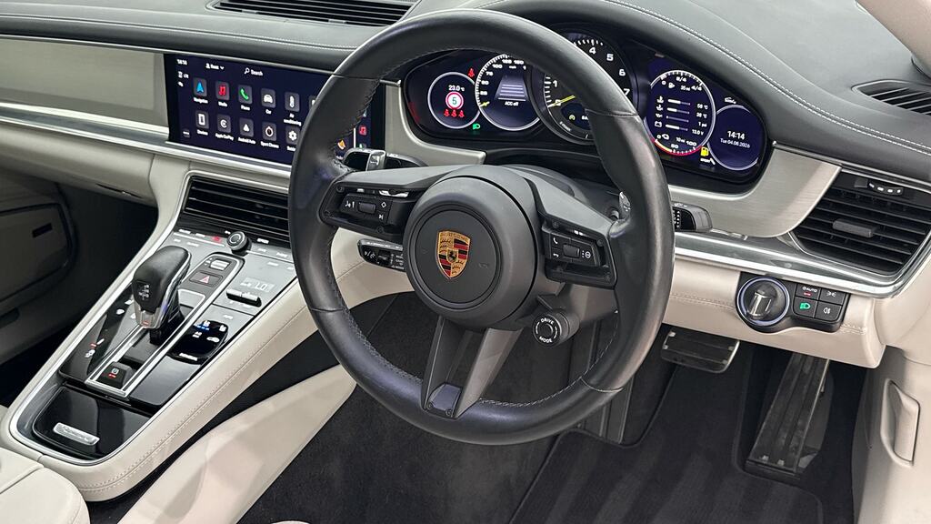 Porsche Panamera 4 Sport Turismo Platinum Edition Pdk #17