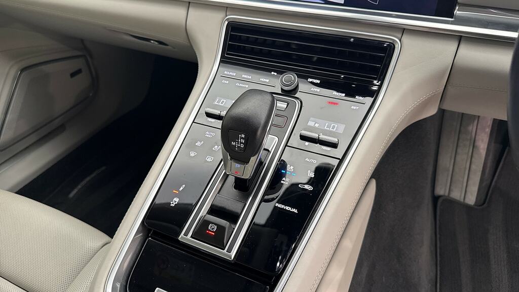 Porsche Panamera 4 Sport Turismo Platinum Edition Pdk #12