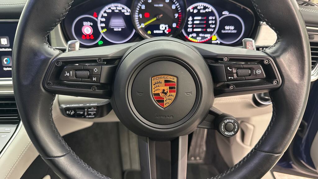 Porsche Panamera 4 Sport Turismo Platinum Edition Pdk #25