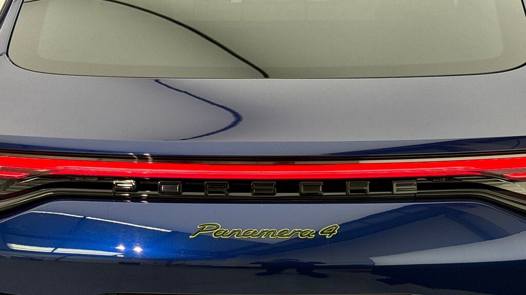 Porsche Panamera 4 Sport Turismo Platinum Edition Pdk #32