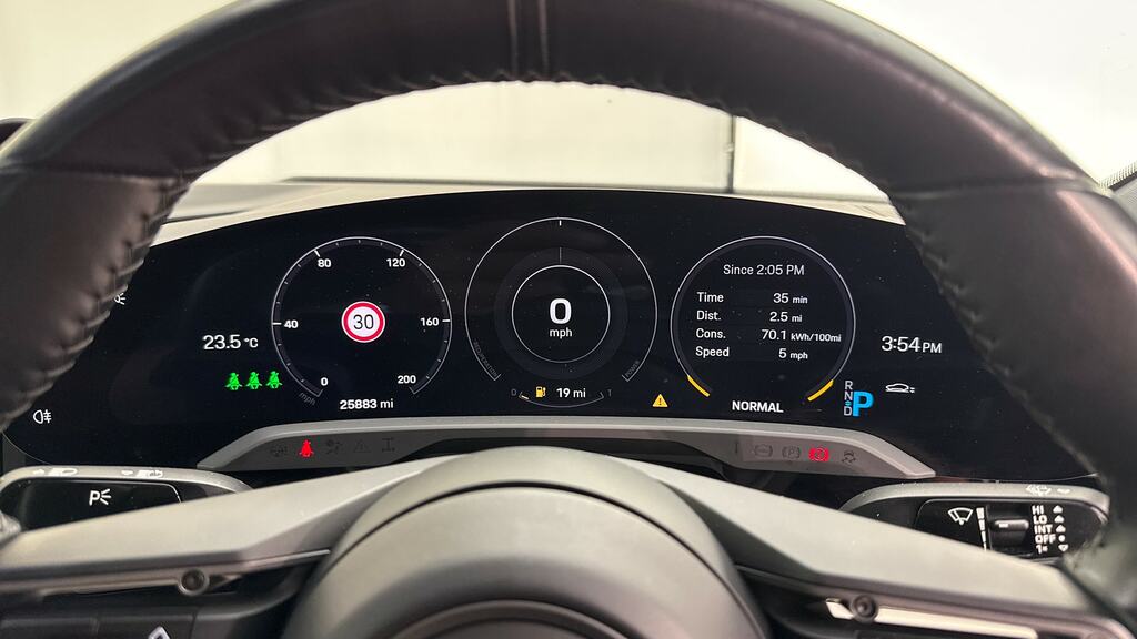 Porsche Taycan Performance Plus 93.4Kwh 4S Saloon Au Grey #16
