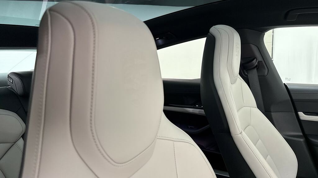 Porsche Taycan Performance Plus 93.4Kwh 4S Saloon Au Grey #15