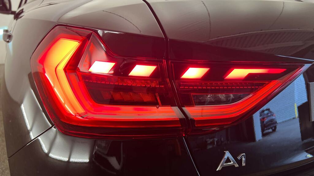 Audi A1 1.0 Tfsi 30 S Line Sportback S Tronic Black #23