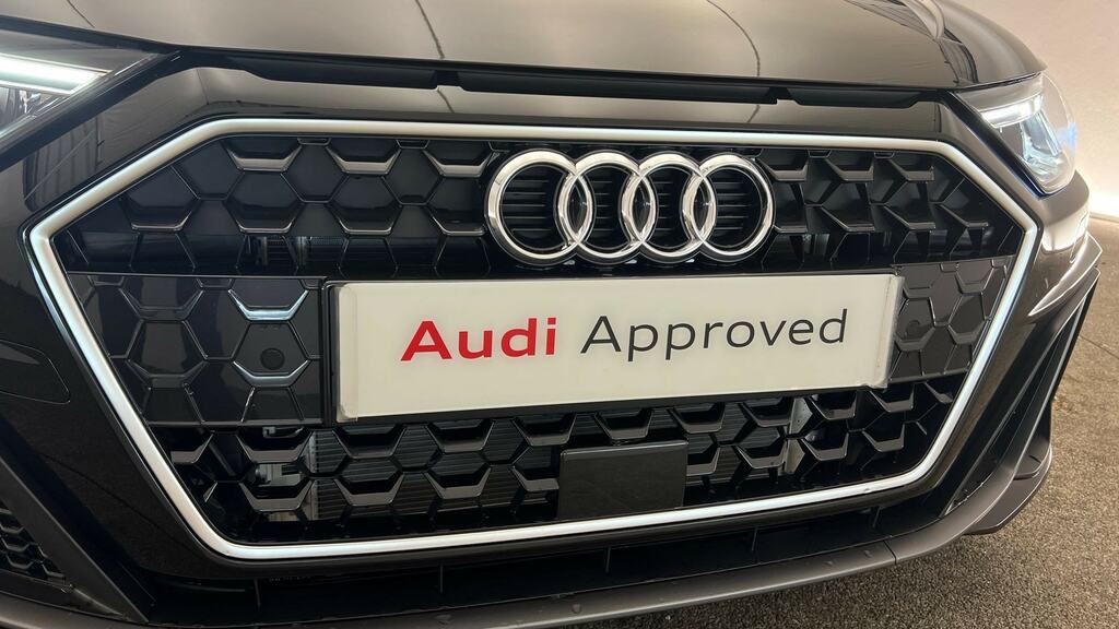 Audi A1 1.0 Tfsi 30 S Line Sportback S Tronic Black #24
