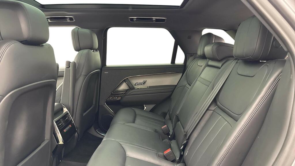 Land Rover Range Rover Sport 3.0 P460e Dynamic Se Black #4