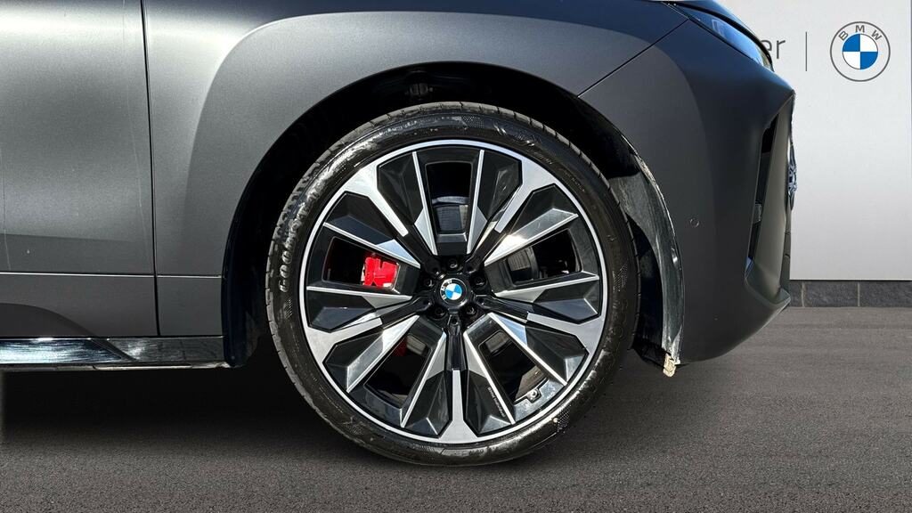 BMW iX 400Kw Xdrive60 M Sport 112Kwh Black #14