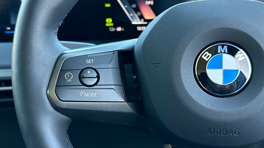BMW iX 400Kw Xdrive60 M Sport 112Kwh Black #17
