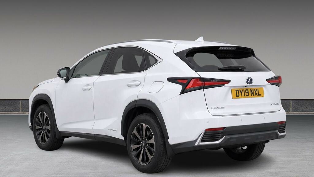 Lexus NX 300H 2.5 Cvt Sport Pack8 Nav White #3