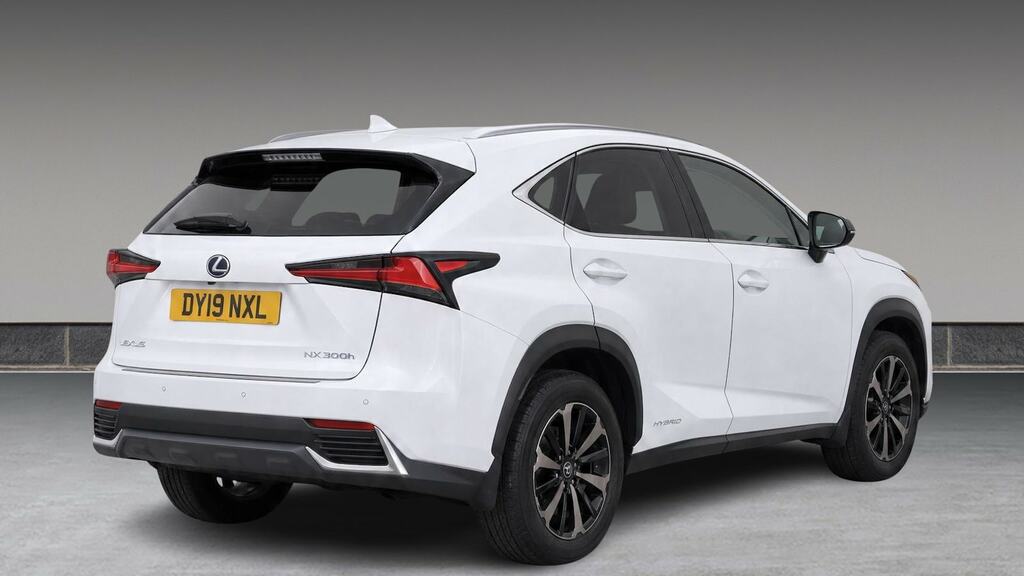Lexus NX 300H 2.5 Cvt Sport Pack8 Nav White #4
