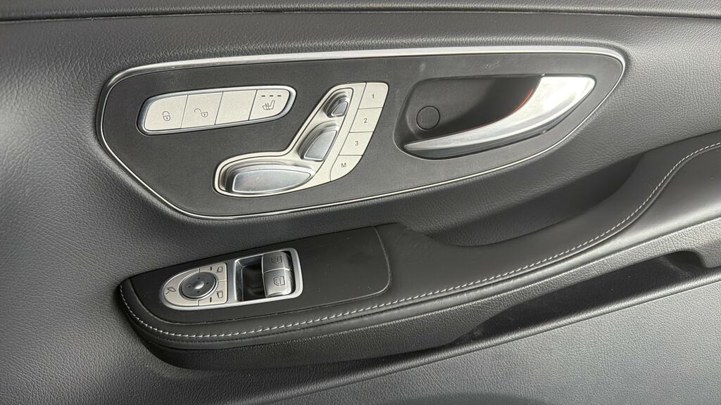 Mercedes-Benz V Class 2.1 V 220 D Amg Line L 161 Bhp Black #21
