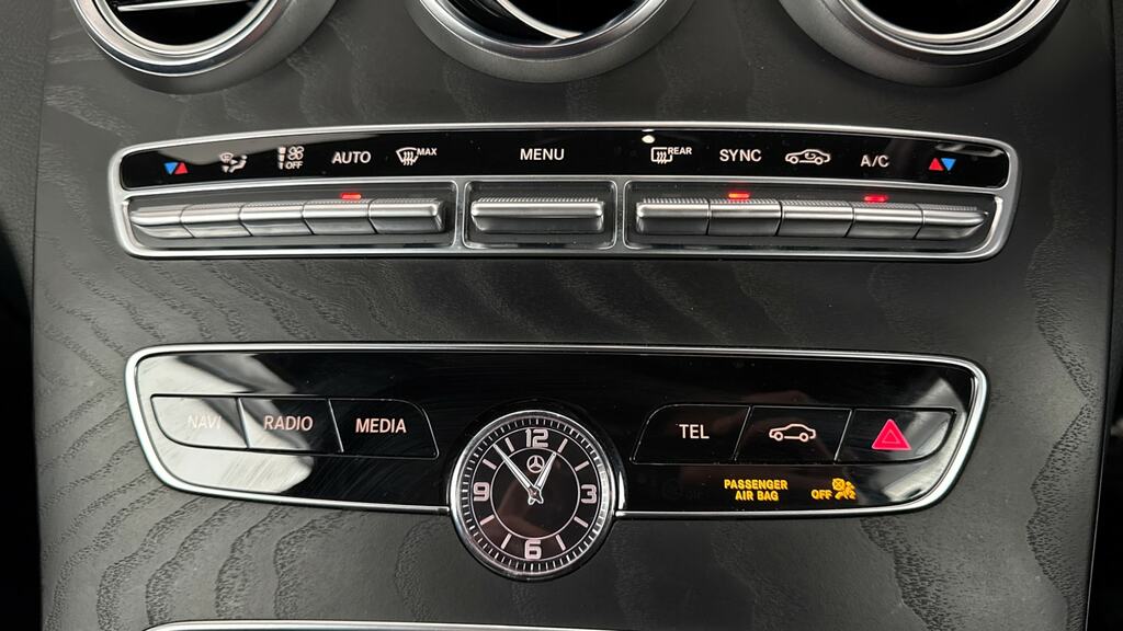 Mercedes-Benz C Class C200 Mhev Amg Line 1.5 C200 Mhev Amg Line Coupe White #16