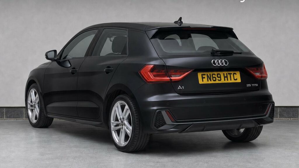 Audi A1 Audi A1 Sportback Sport 35 Tfsi 150 Ps S Tronic Black #3