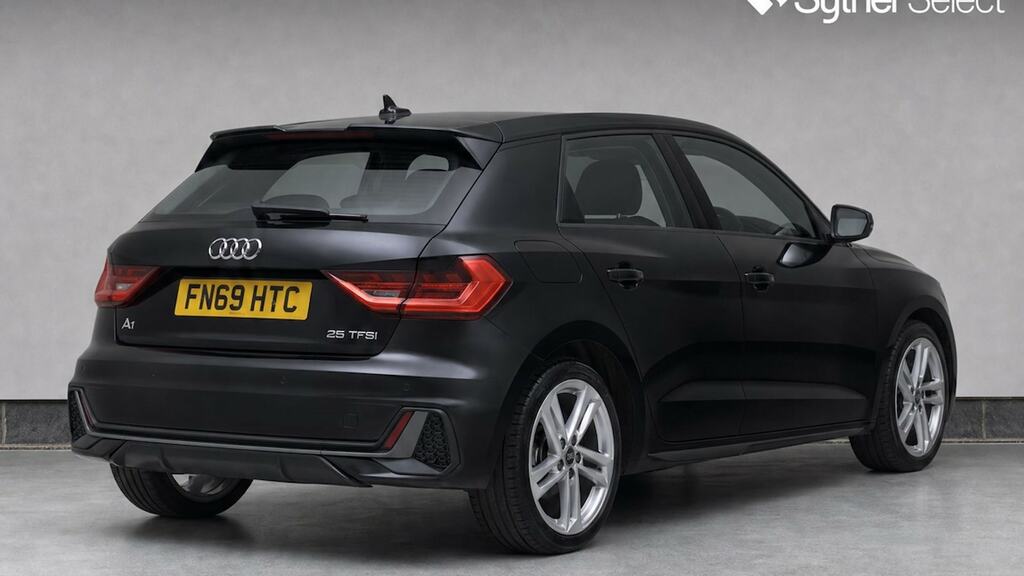 Audi A1 Audi A1 Sportback Sport 35 Tfsi 150 Ps S Tronic Black #4