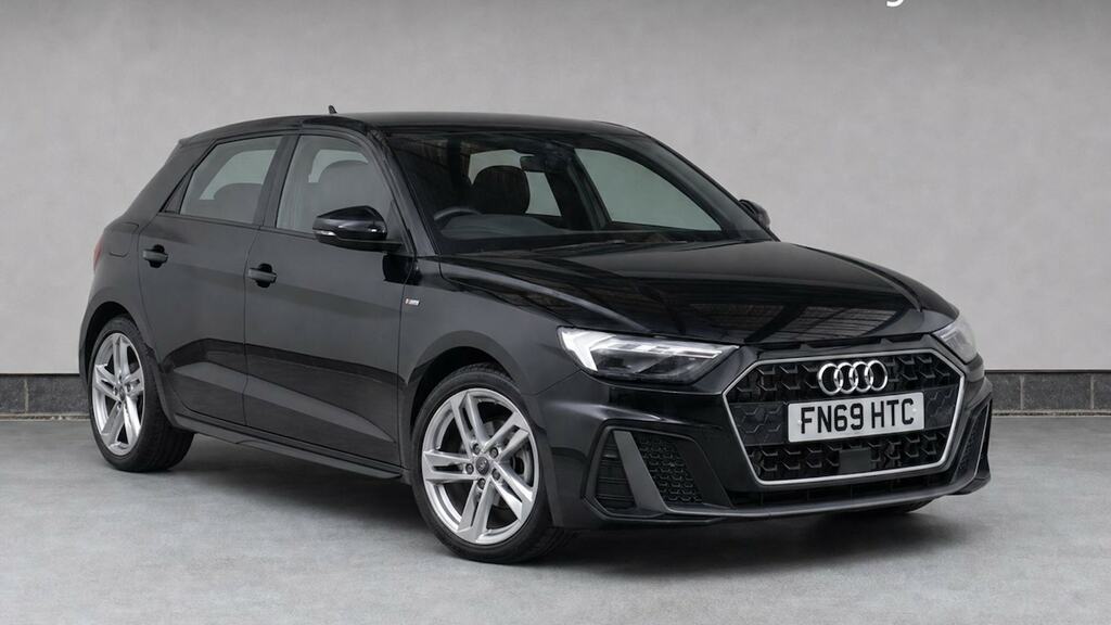 Audi A1 Audi A1 Sportback Sport 35 Tfsi 150 Ps S Tronic Black #1