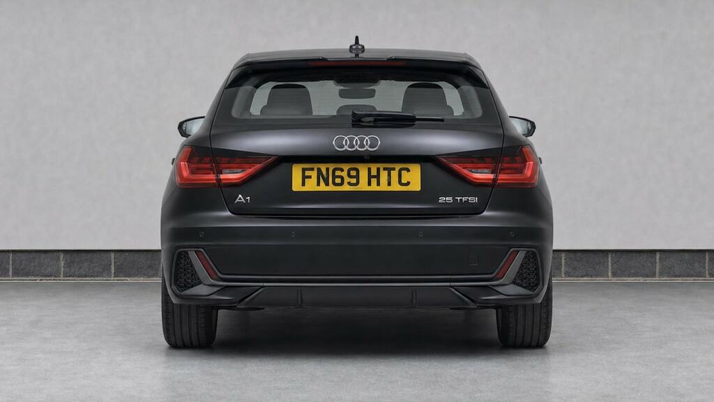 Audi A1 Audi A1 Sportback Sport 35 Tfsi 150 Ps S Tronic Black #7