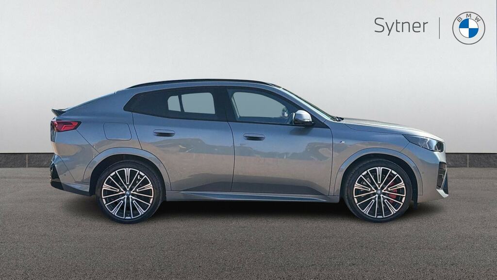 BMW iX2 150Kw Edrive20 M Sport 65Kwh Grey #3