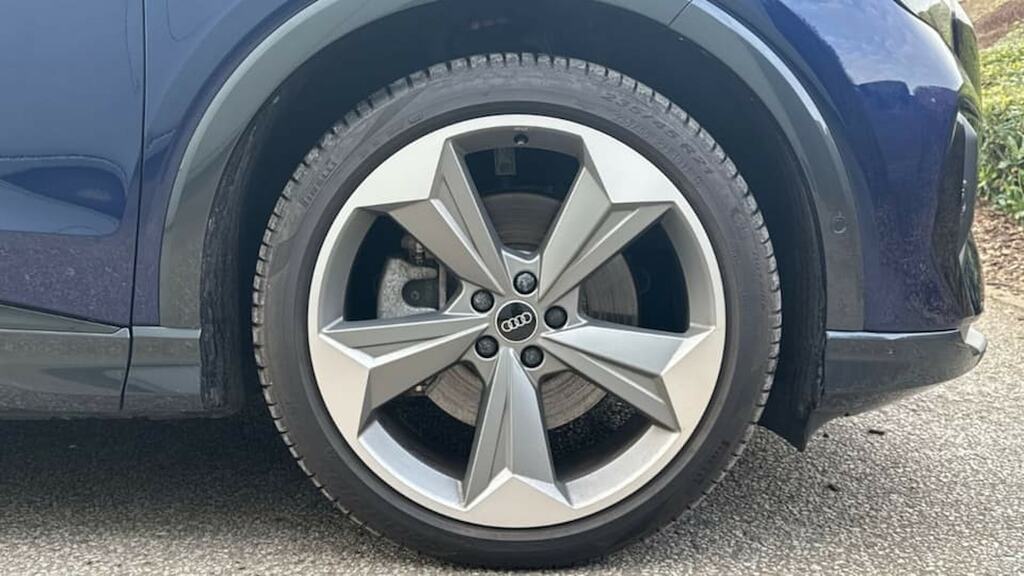 Audi Q4 E Tron 210Kw 45 Qtro 82Kwh Black Ed Tech Pro Blue #5