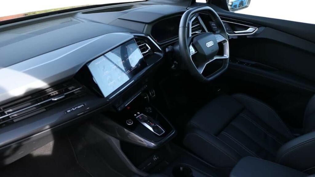 Audi Q4 E Tron 150Kw 40 82.77Kwh Edition 1 Cstech Black #2