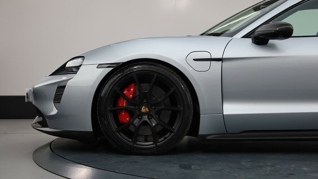 Porsche Taycan 440Kw Gts 93Kwh Silver #3