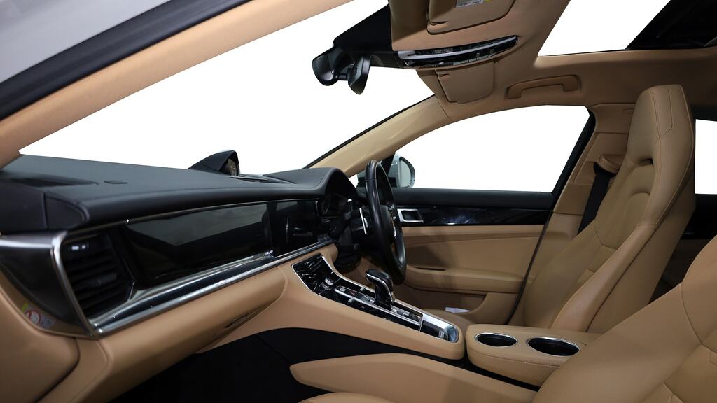 Porsche Panamera Panamera 4 Sport Turismo E-hybrid Silver #9