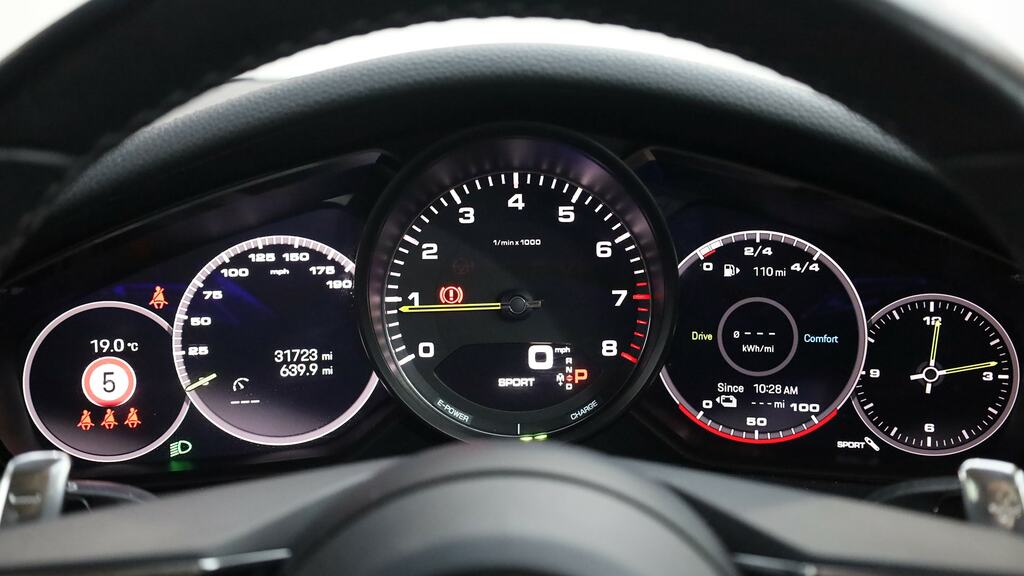 Porsche Panamera Panamera 4 Sport Turismo E-hybrid Silver #12
