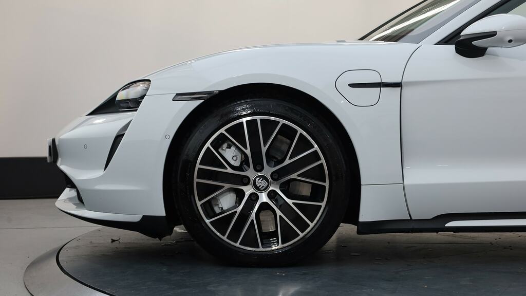 Porsche Taycan 500Kw Turbo 93Kwh White #3