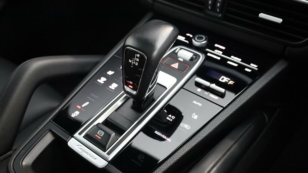 Porsche Cayenne 2021 3.0 V6 E-hybrid 17.9Kwh Suv Plug-i Grey #15