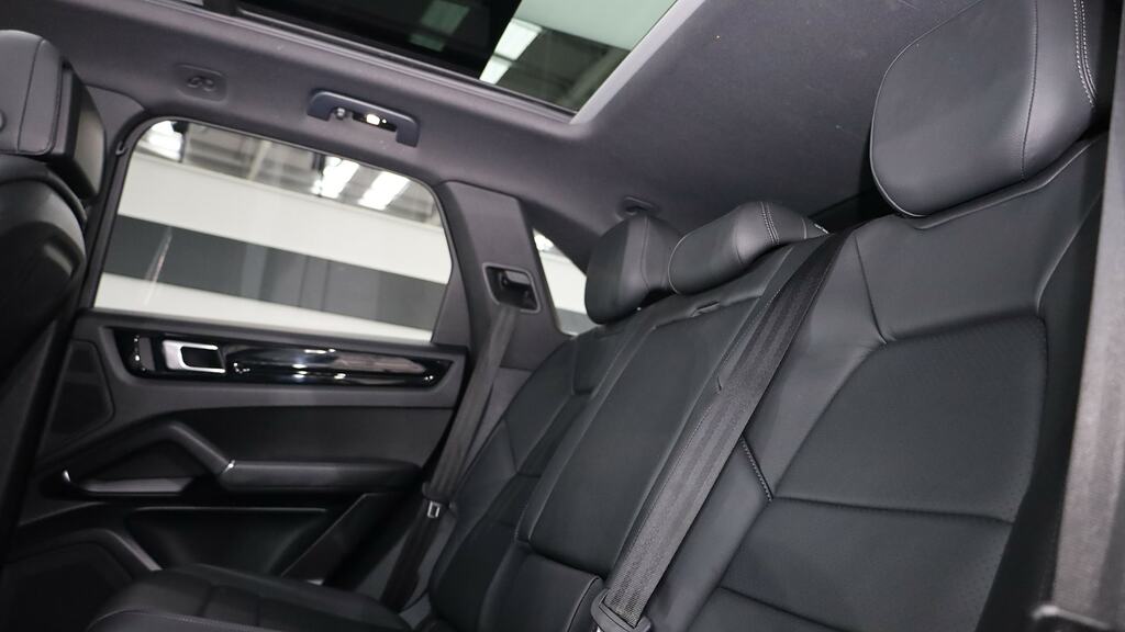 Porsche Cayenne 2021 3.0 V6 E-hybrid 17.9Kwh Suv Plug-i Grey #21