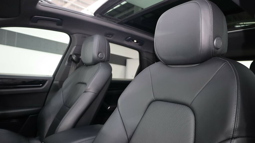Porsche Cayenne 2021 3.0 V6 E-hybrid 17.9Kwh Suv Plug-i Grey #18