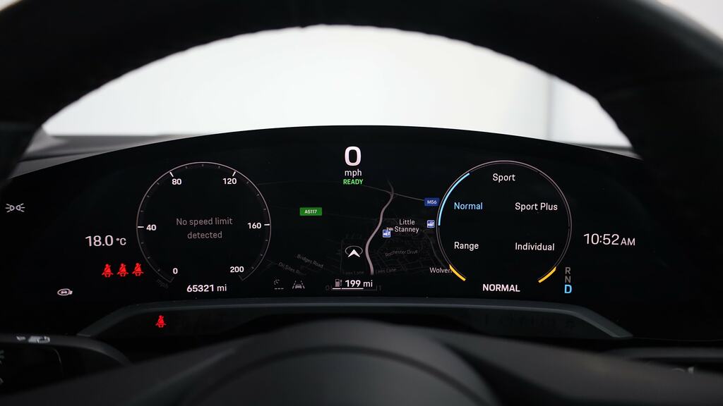 Porsche Taycan 500Kw Turbo 93Kwh Blue #11