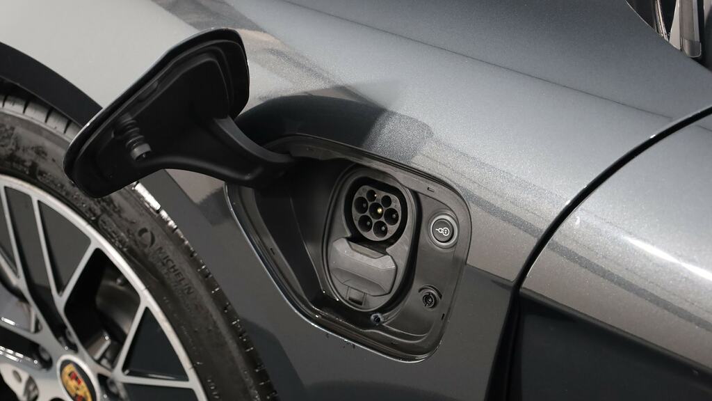 Porsche Taycan 500Kw Turbo 93Kwh Blue #23