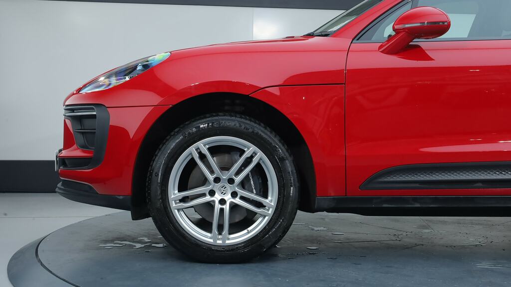 Porsche Macan 5dr Pdk Red #3