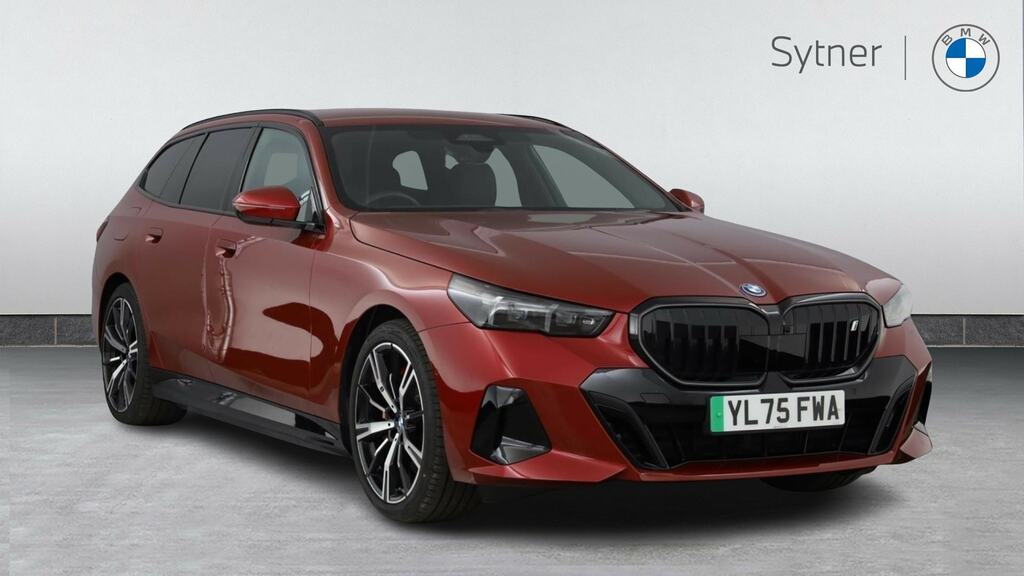 BMW i5 250Kw Edrive40 M Sport Pro 84Kwh Red