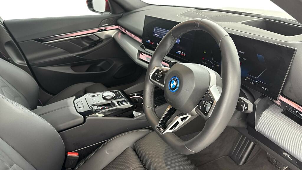 BMW i5 250Kw Edrive40 M Sport Pro 84Kwh Red #6