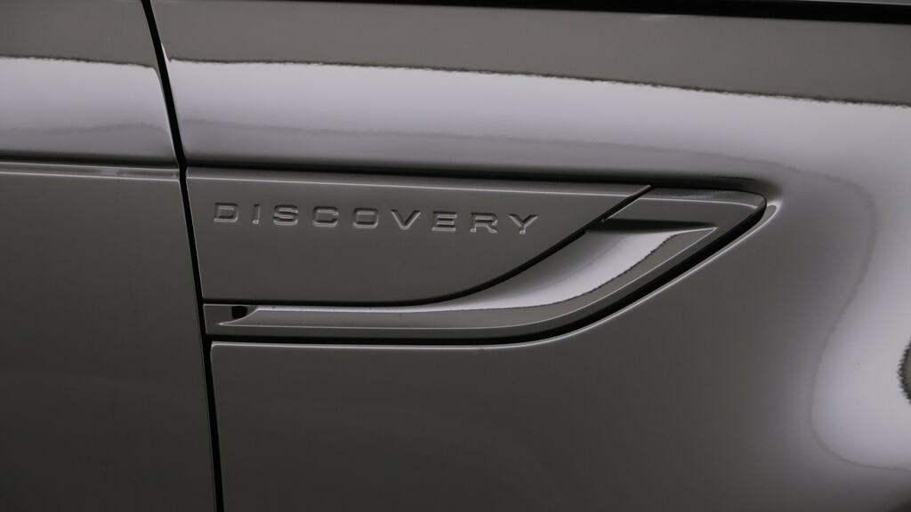 Land Rover Discovery 3.0 D350 Metropolitan Edition 2025 Black #28
