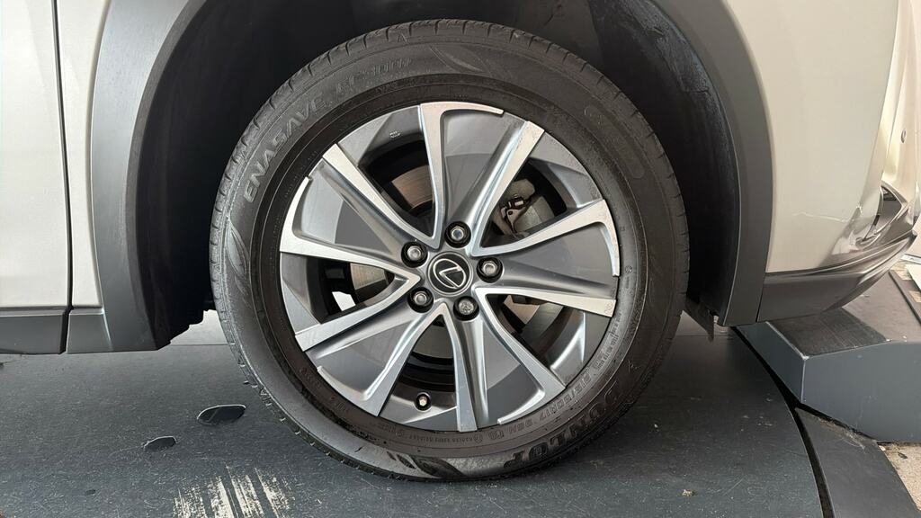 Lexus UX 250H 2.0 F-sport Design Cvt White #23