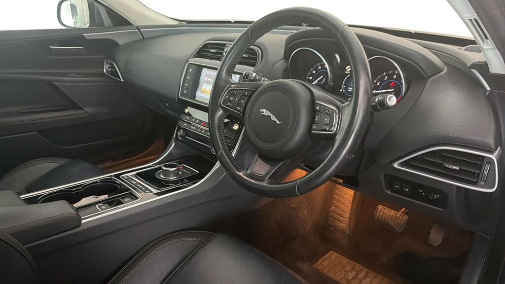 Jaguar XE Saloon 2.0D R-sport Euro 6 Ss 201767 Black #9