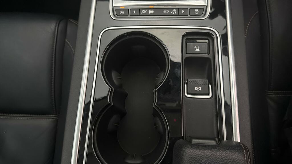 Jaguar XE Saloon 2.0D R-sport Euro 6 Ss 201767 Black #19