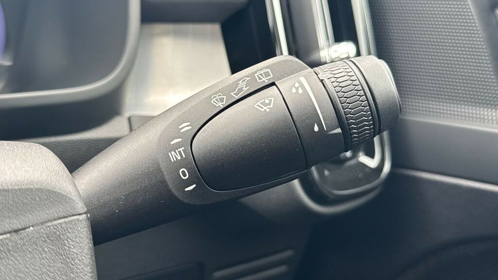 Volvo XC40 Ultra, B4 Mild Hybrid, Dark Black #23