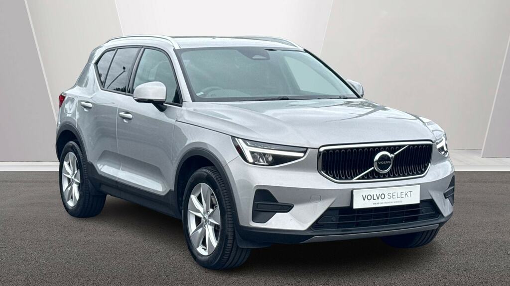 Volvo XC40 2.0 B3p Core Silver