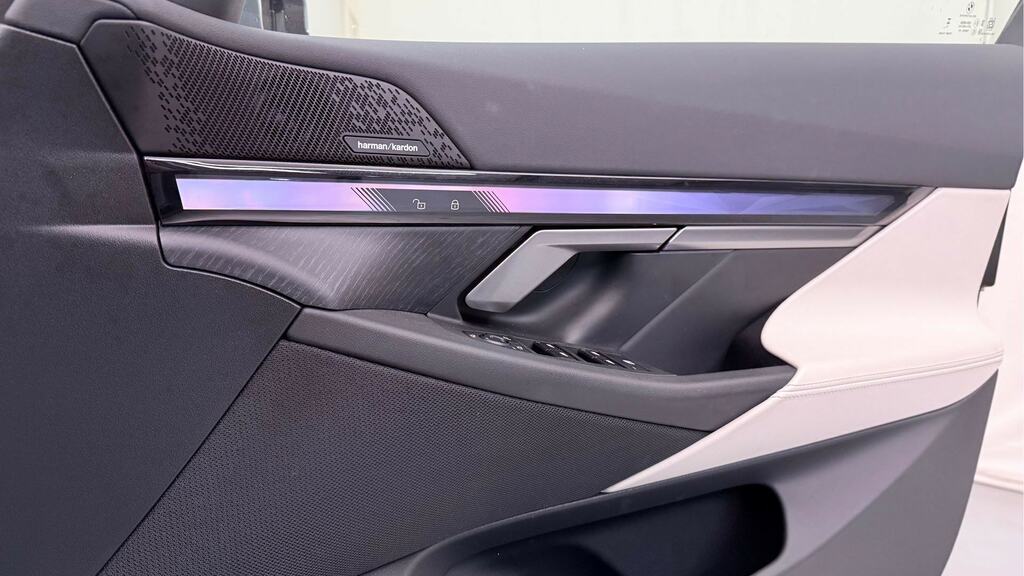 BMW i5 40 83.9Kwh M Sport Pro Edrive 11Kw Charg Black #20