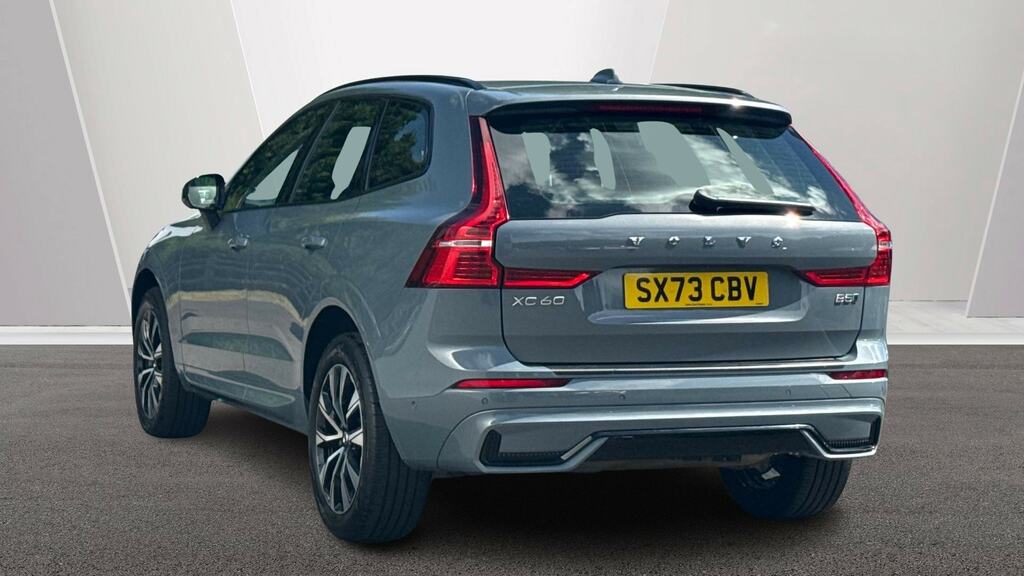 Volvo XC60 2.0 B5p Plus Dark Awd Geartronic Grey #2